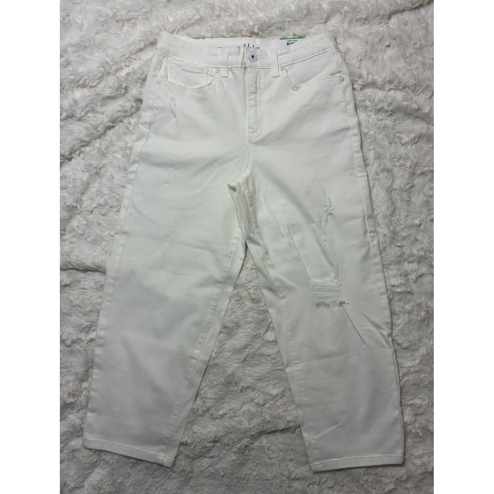 Style & Co Vintage Classic White Distressed Mom Jeans 8P‎ High Rise NWT$40